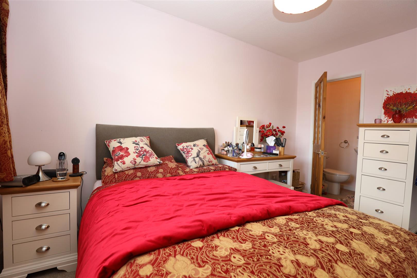 Elms Park, Miskin, Pontyclun